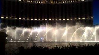'Video thumbnail for Water show in front of Bellagio'