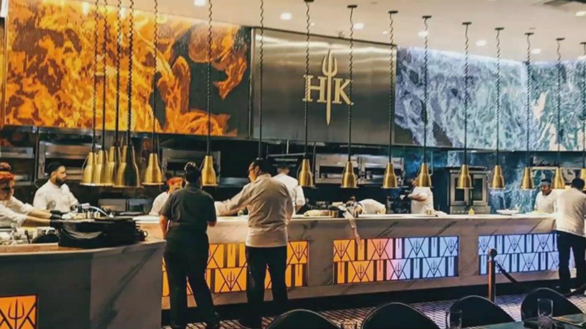 'Video thumbnail for Hell’s Kitchen Las Vegas: Prices, Menu & Dress Code'