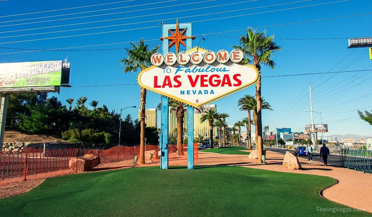 Parking at the Welcome to Las Vegas Sign