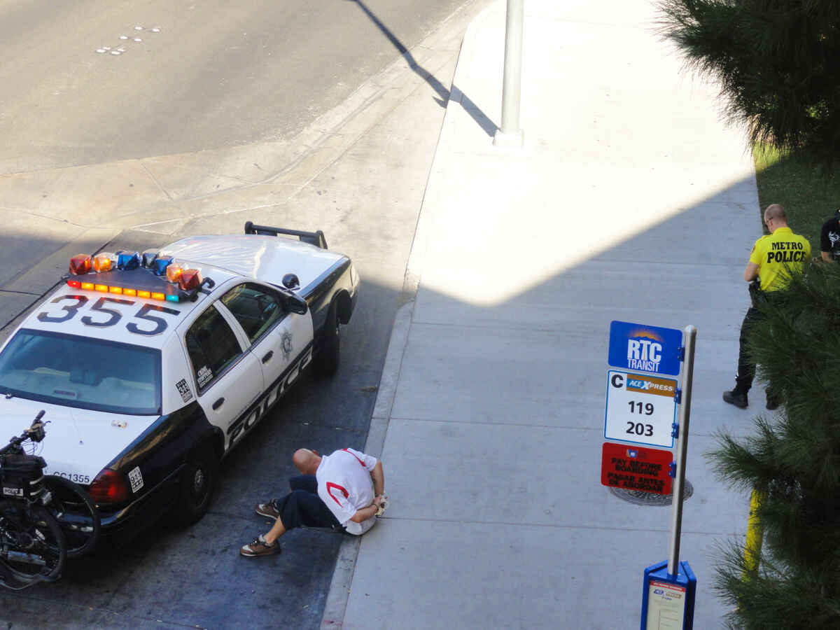 Why Do Las Vegas Police Wear Yellow? 3 Using The Visibility of Yellow to Stop Crime