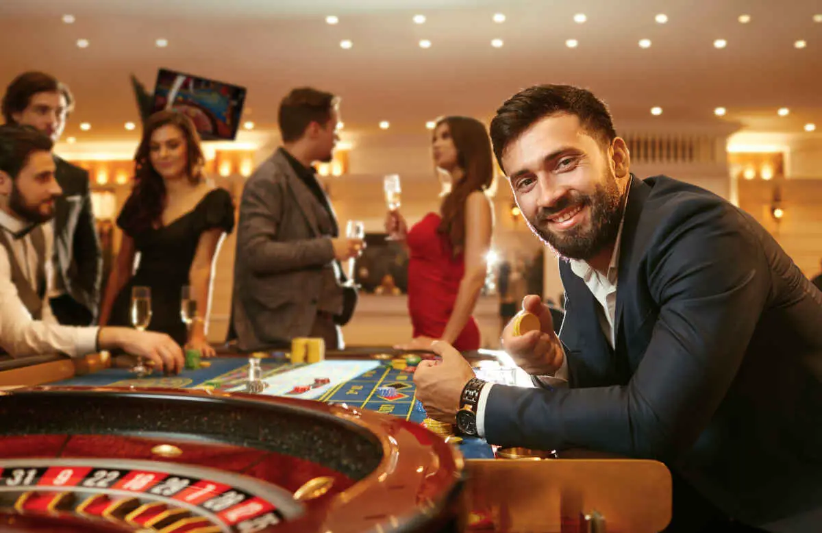 Should You Wear a Suit in Vegas? What You Need to Know 5 Where to Wear a Suit in Vegas