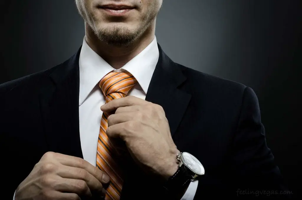 Should You Wear a Suit in Vegas? What You Need to Know 1 wearing a suit in las vegas