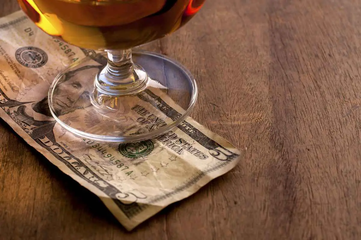 Tipping Etiquette in Las Vegas (Ultimate Vegas Tip Guide) 2 Tipping culture in Las Vegas