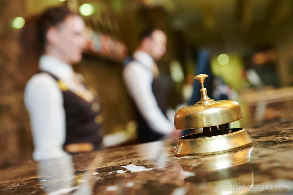 Non-smoking hotels in Las Vegas. Checking in at the lobby