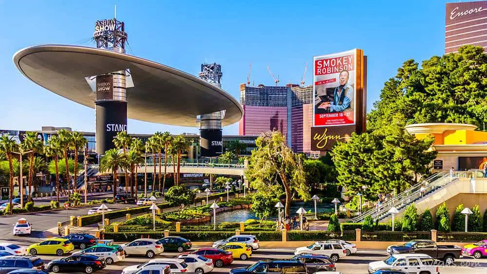 Fashion show mall north las vegas strip