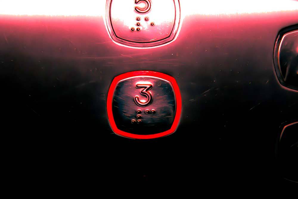 21 Shockingly Fun Facts About Las Vegas You Didn't Know 13 Elevator buttons missing the fourth floor
