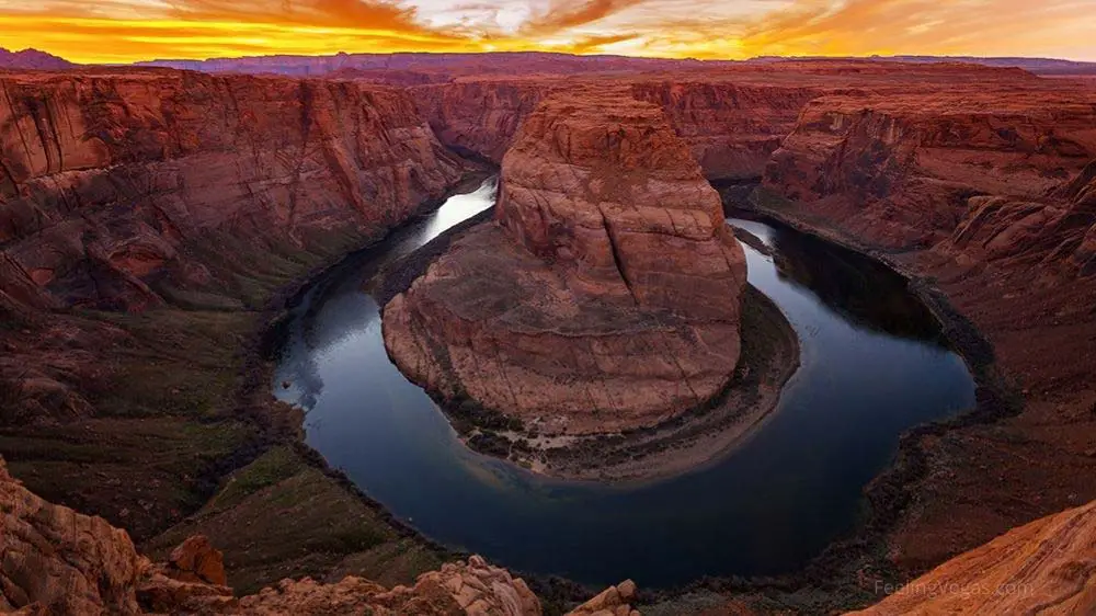 Grand Canyon and Antelope Canyon Small-Group Overnight Tour. Horseshoe Bend in Arizona, not too far from Las Vegas.