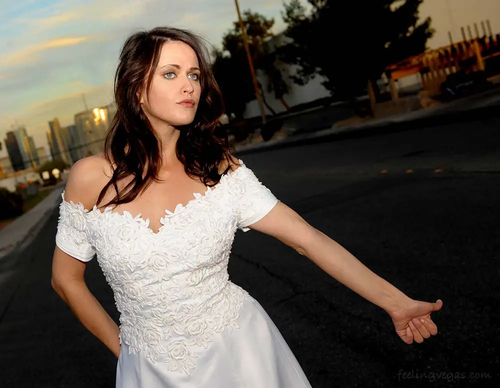 Marriage annulment in Las Vegas. A bride hitch hiking.