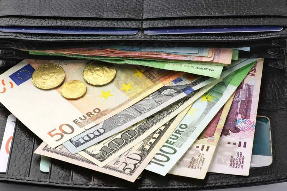 Do Las Vegas Casinos Exchange Foreign Currency? (Explained) 2 Casino foreign currency exchange in Vegas
