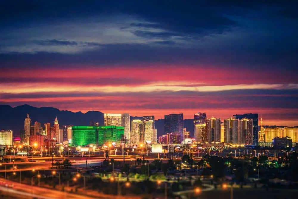 Truck parking on or near the Las Vegas Strip