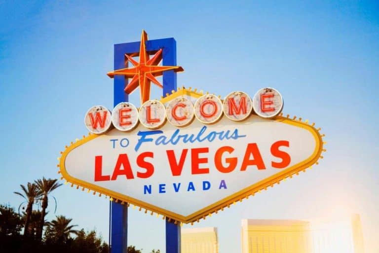 How to Move to Las Vegas From the UK [Step-by-Step Guide]