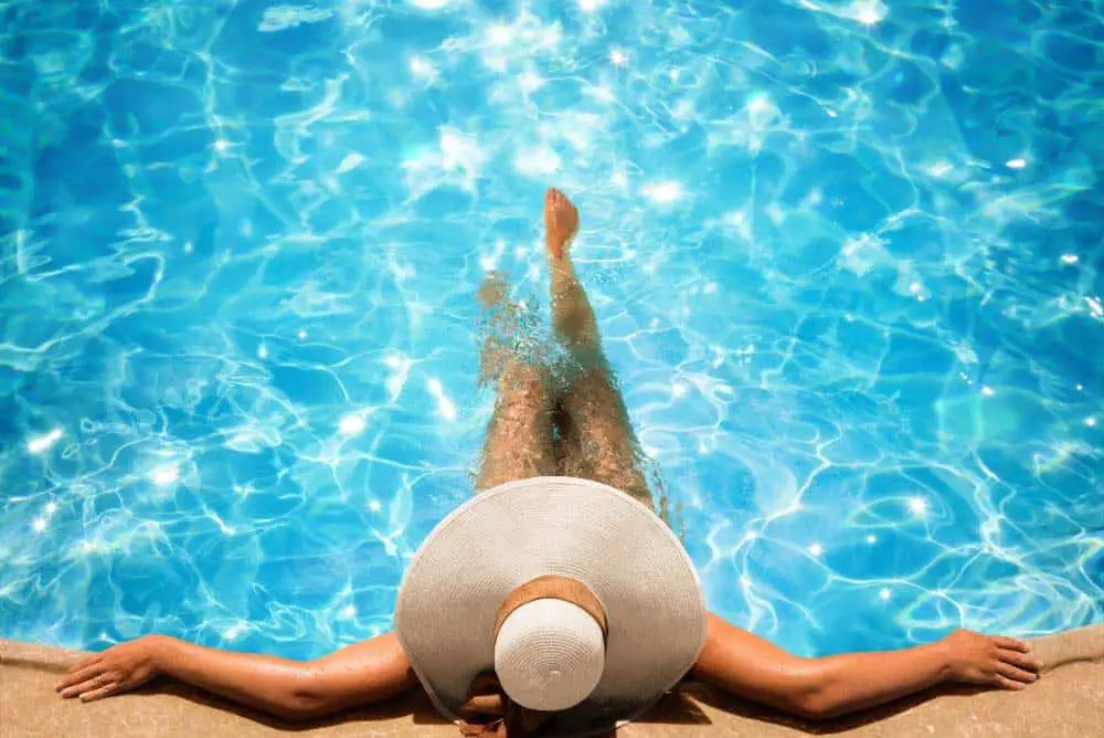 Wynn vs. Bellagio: Which Is Better? (Las Vegas) 3 Luxury swimming pool in Las Vegas
