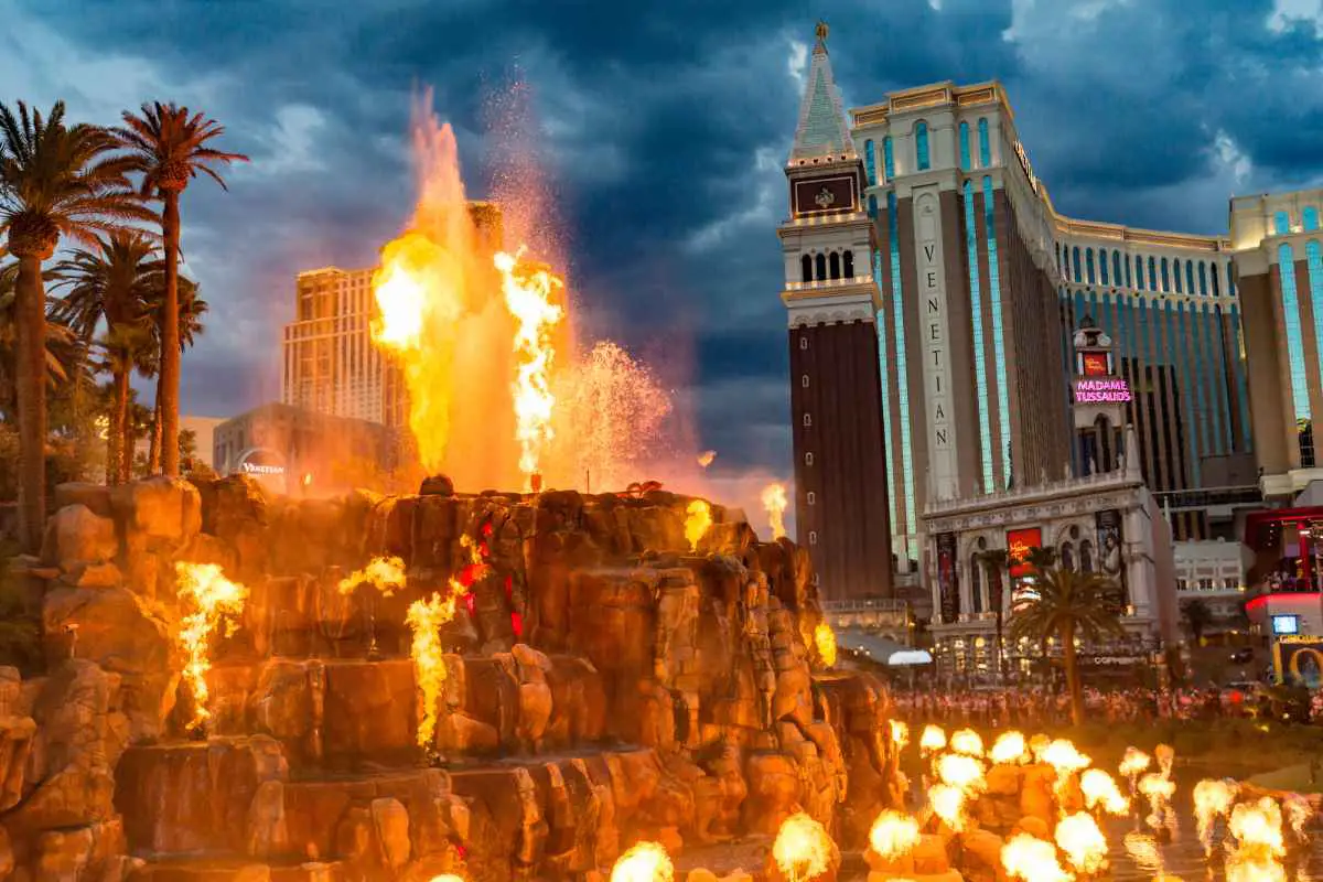 Hard Rock's Guitar Tower Gets County OK: Las Vegas Strip's Coming Attraction 4 mirage volcano on the las vegas strip