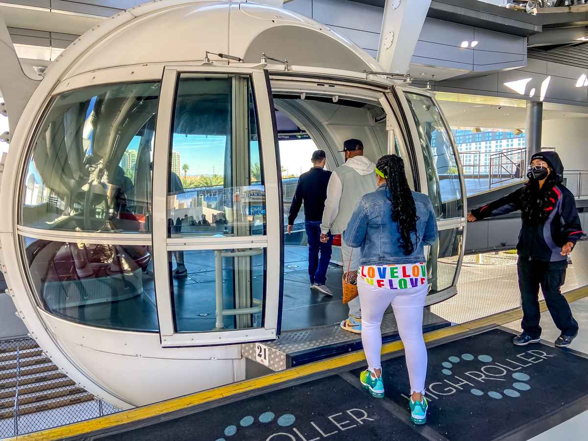 walking onto the high roller pod in las vegas