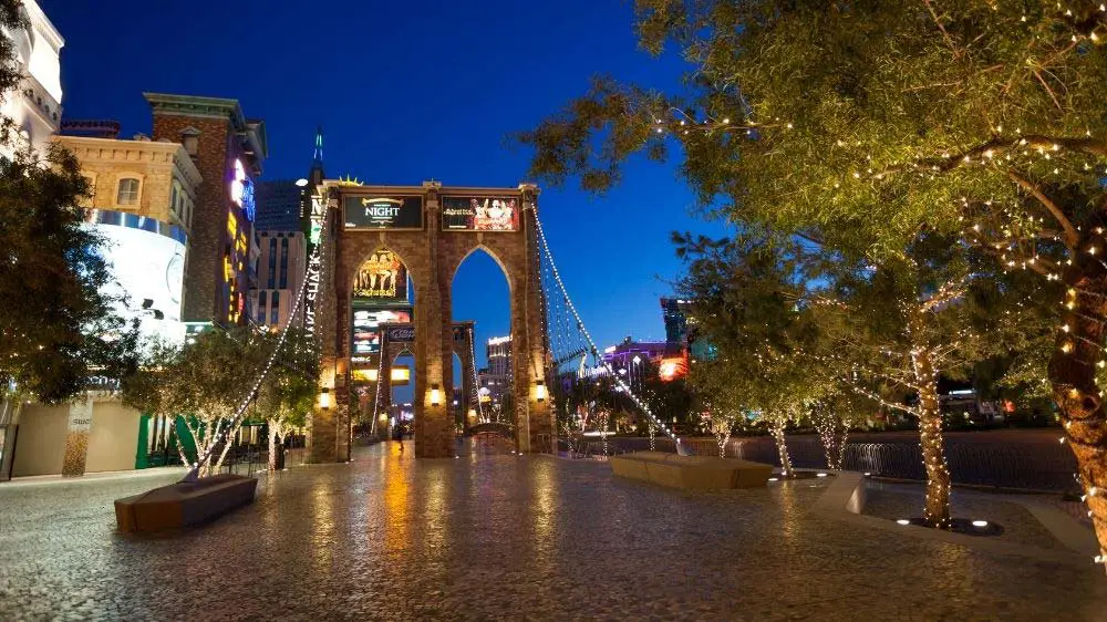 Valet Parking at New York-New York Las Vegas (Brooklyn Bridge replica at New York-New York)