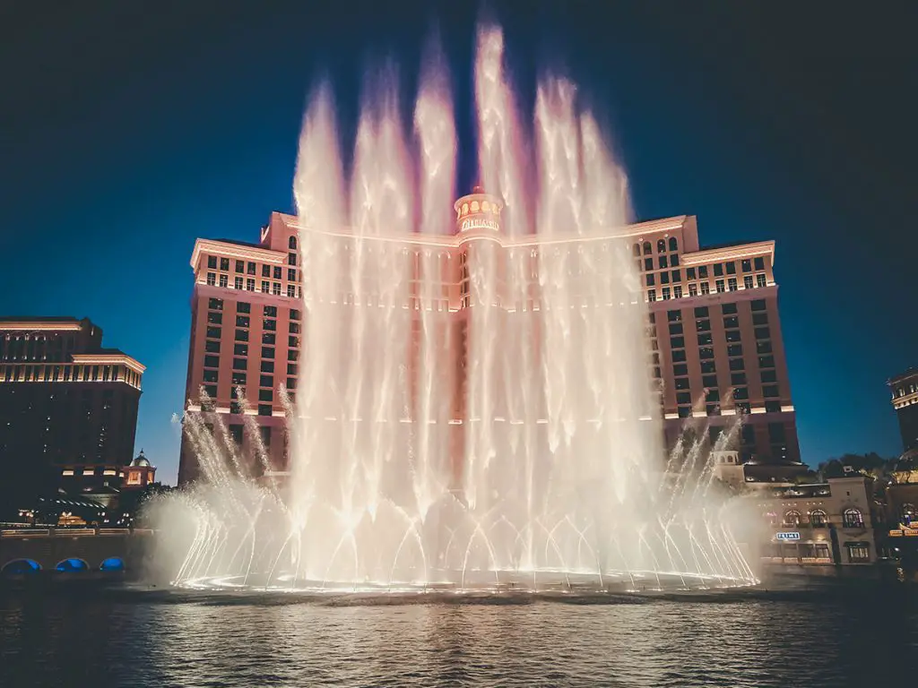 The Fountains of Bellagio Las Vegas (Free Image!) FeelingVegas