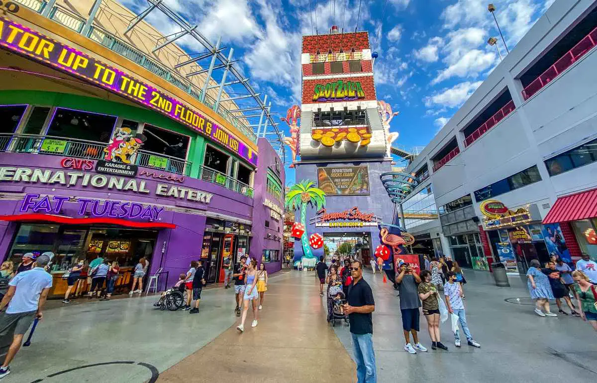 Cheap Eats on Fremont Street