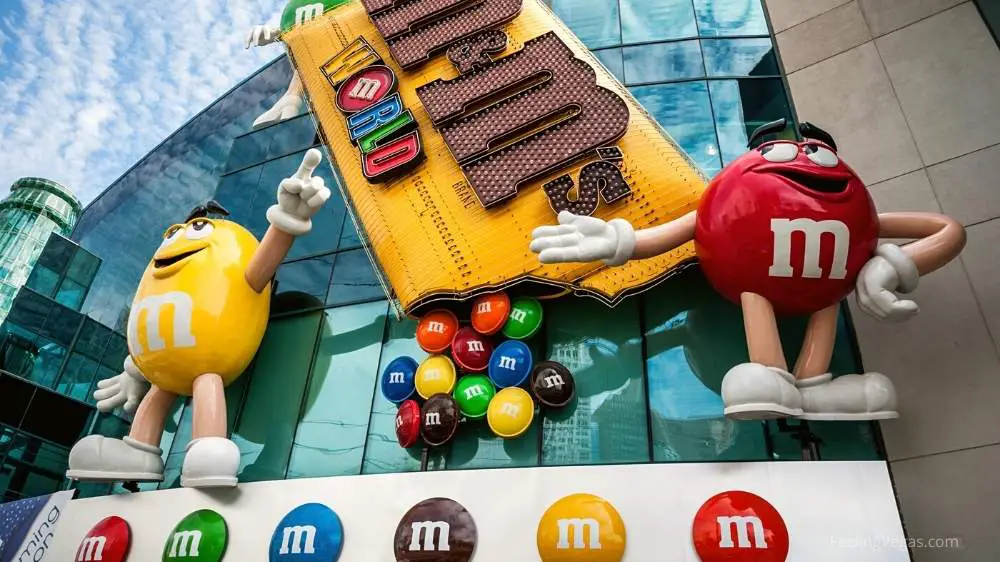 M&M Store Las Vegas front entrance