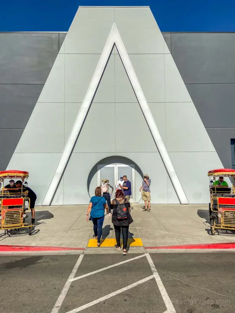 What Is AREA 15 in Las Vegas? (10+ AMAZING Things To See & Do) 9 AREA15 Entrance