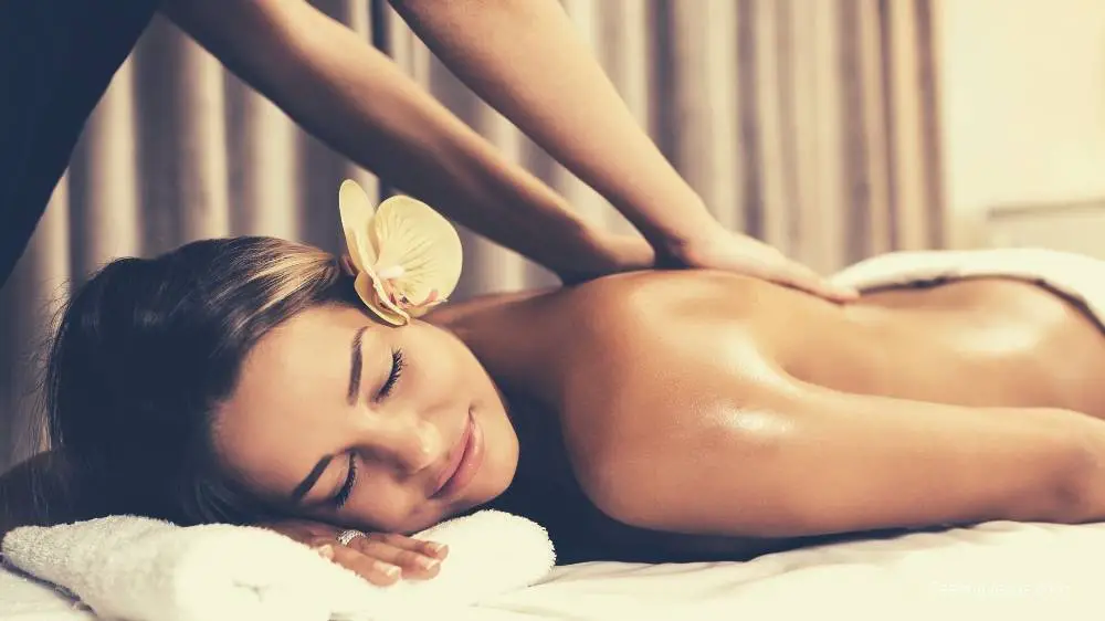 Play video "REJUVENATE at Luxury Thai Spa, Las Vegas (Massage, Facial,...
