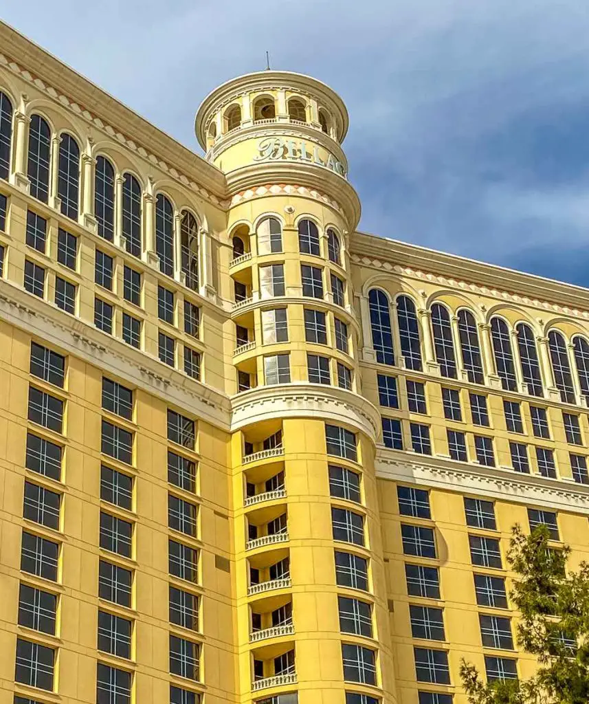 bellagio rooms with balconies