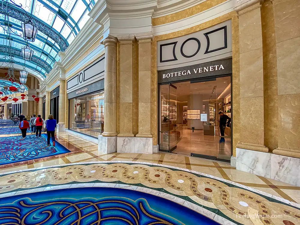 Bellagio Shops: Shopping at Via Bellagio (Las Vegas) - FeelingVegas