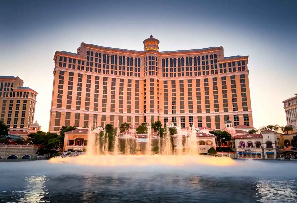 Bellagio Fountain Holiday Schedule and Song List