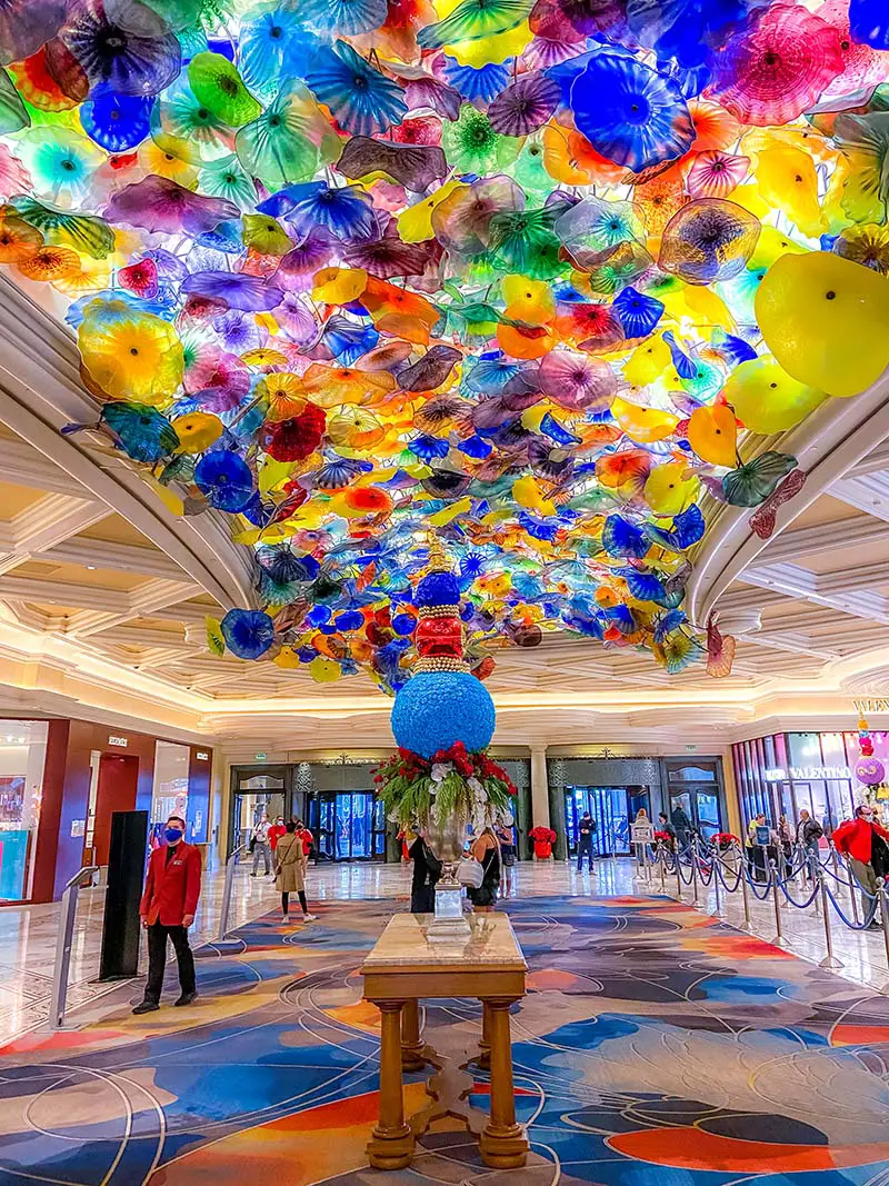 Thousands of glass-blown flowers cover the ceiling in the Bellagio Hotel lobby.
