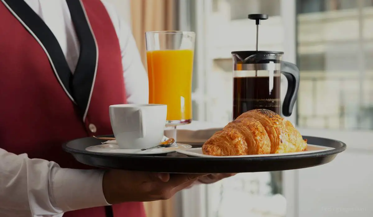 Do Bellagio Rooms Have...? (18 Things You Should Know) 3 Does Bellagio have room service