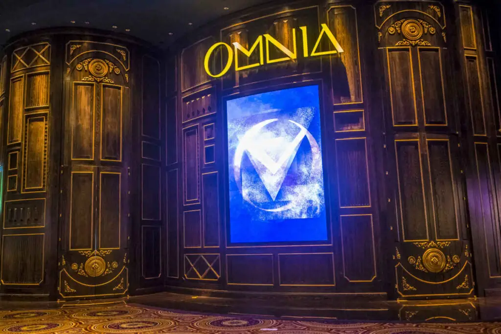 OMNIA Dress Code (What to Wear OMNIA Las Vegas) FeelingVegas