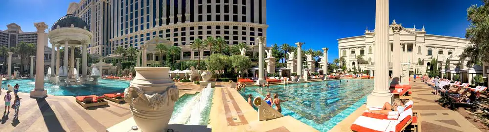 Is Caesars Palace pool open to the public?