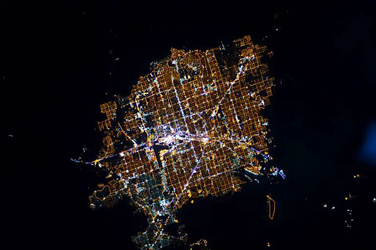 Can Las Vegas Be Seen From Space? (Lights, Strip, & Luxor)