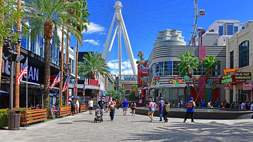 The Linq Promenade is an excellent place to walk and explore