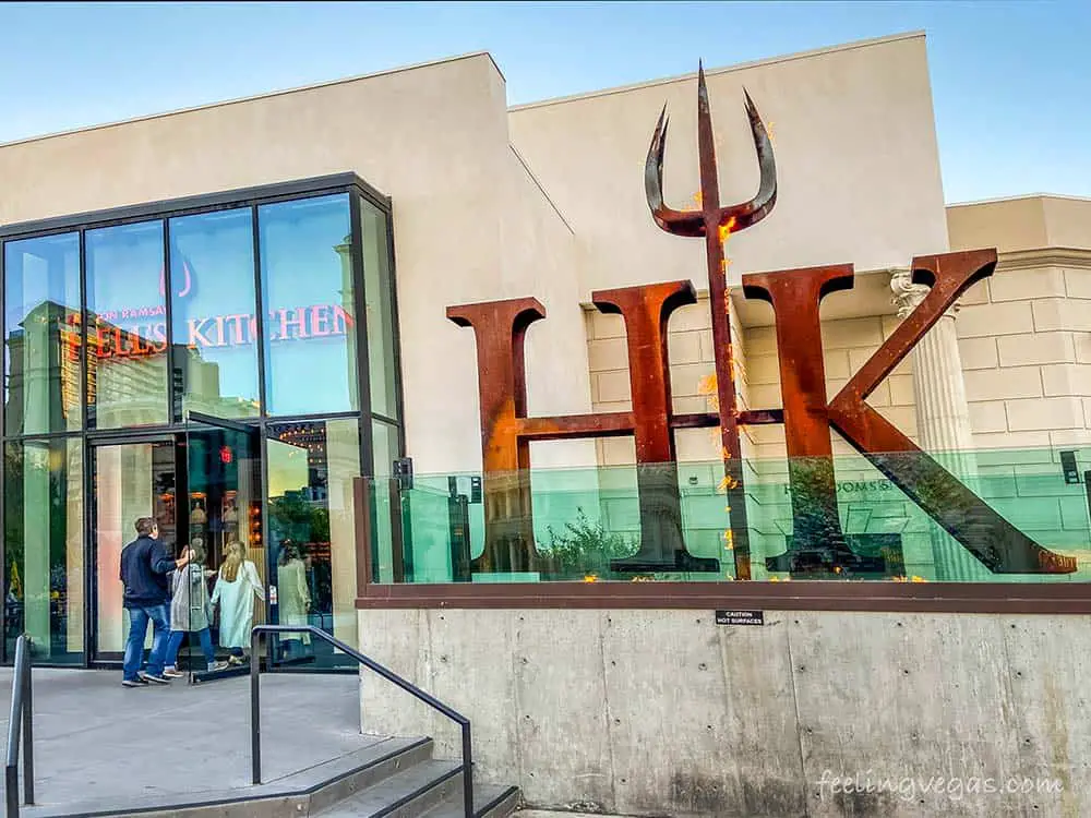 Top 8 Reasons Why Las Vegas Is So Popular (Revealed) 4 Hell's kitchen restaurant shows what's so special about Las Vegas