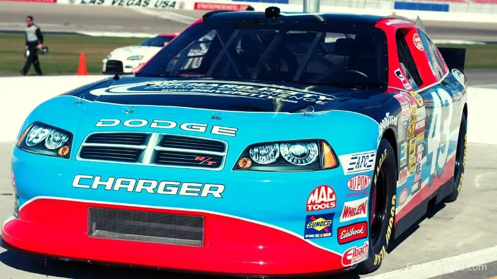 How Big is the Las Vegas Motor Speedway? (What to Know) 2 NASCAR at Las Vegas Motor Speedway