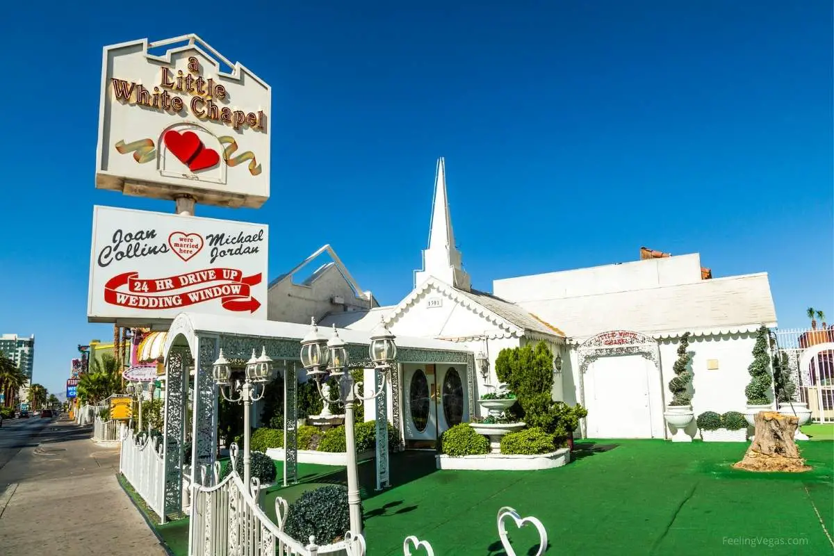 A Little White Chapel: most famous wedding shapel in las vegas