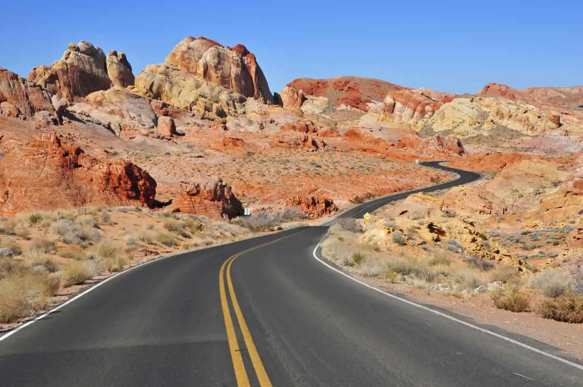 Take a couples hike at Red Rock Canyon near Las Vegas