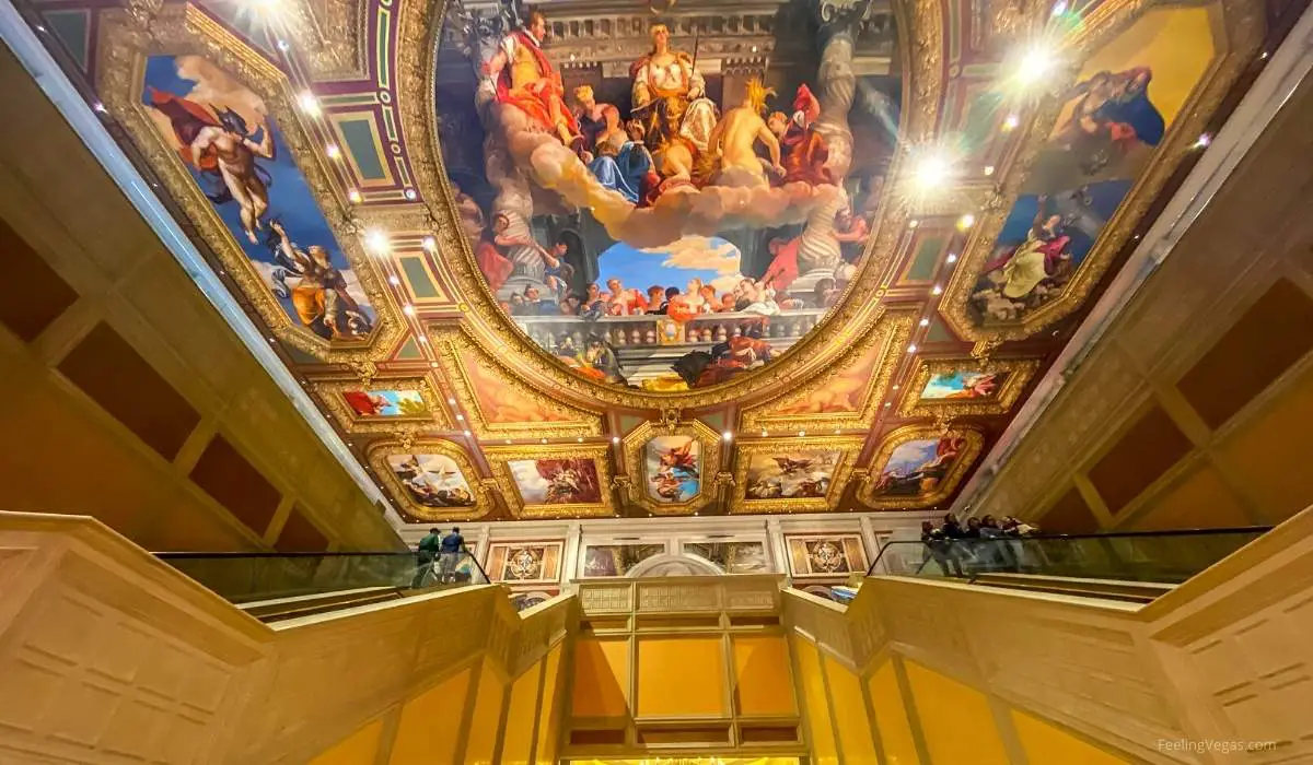 Painted ceiling at Venetian: Does Venetian hotel Las Vegas have airport shuttle