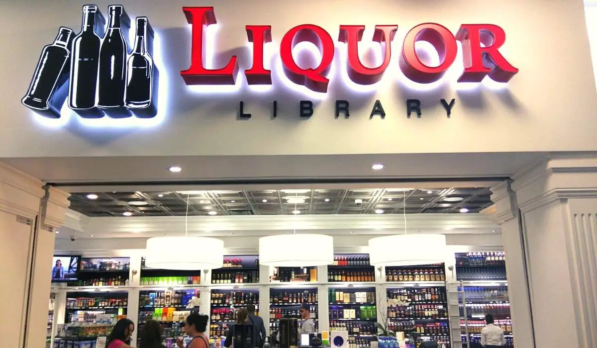 Liquor Library: Liquor store in Las Vegas airport