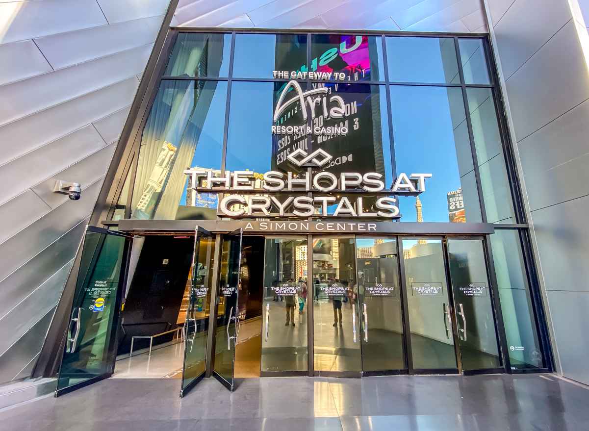 Free Parking on The Las Vegas Strip in 2023 (Map & Directions) 5 Shops and Casinos On or Near The Strip With Free Parking