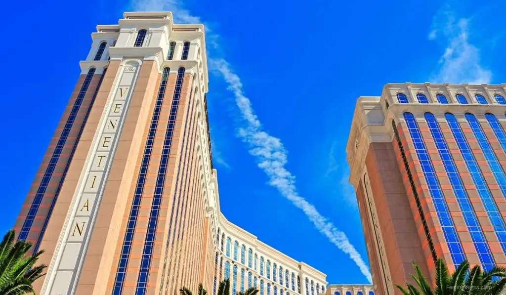 Does The Las Vegas Have An Airport Shuttle? (Hotel Shuttle