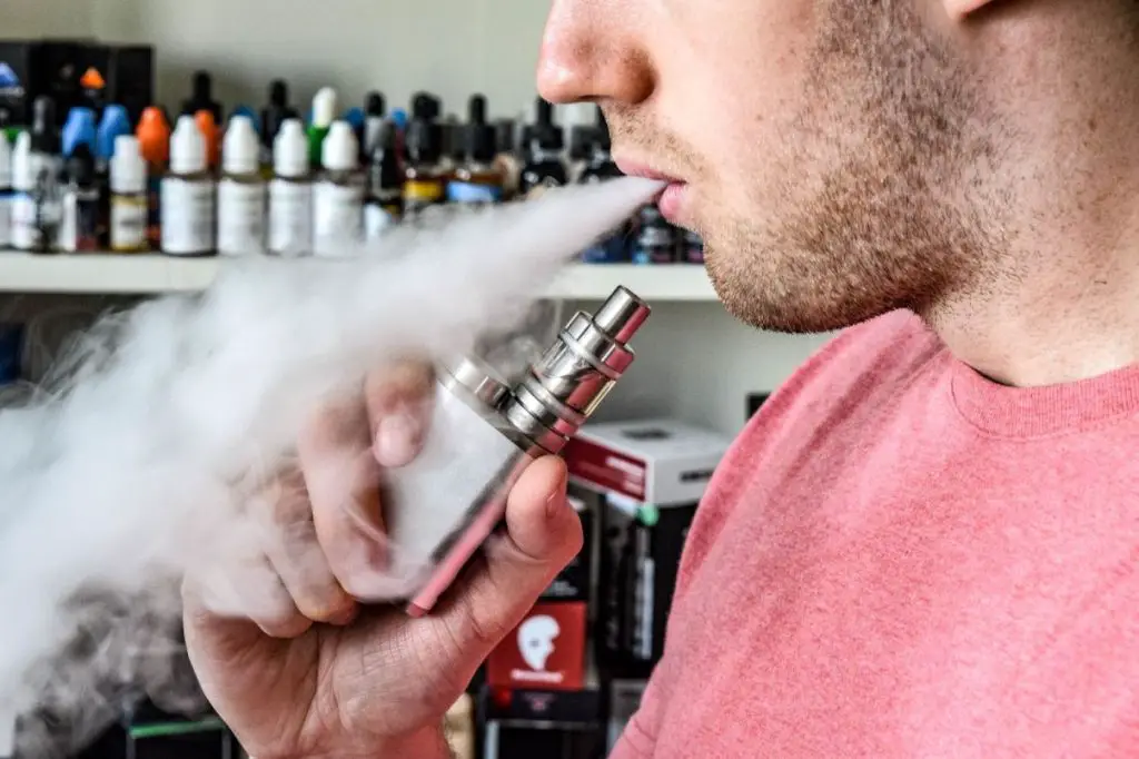 Can You Vape in Las Vegas Hotel Rooms? (What You Need To Know