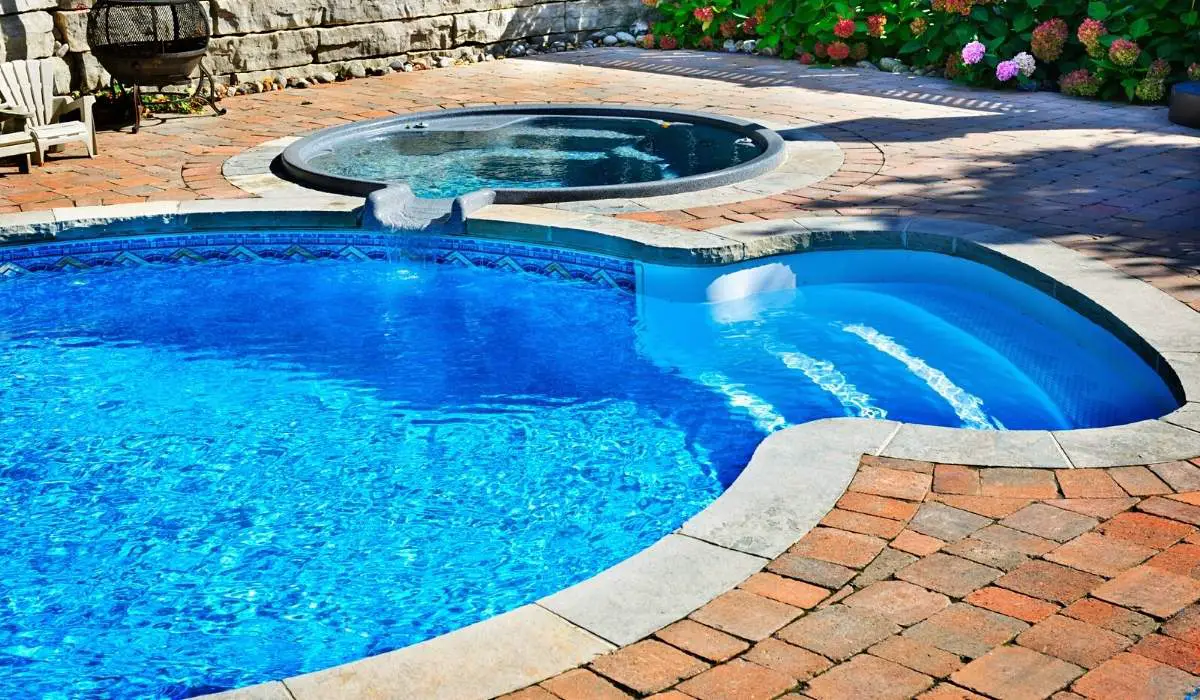 las vegas residential pool