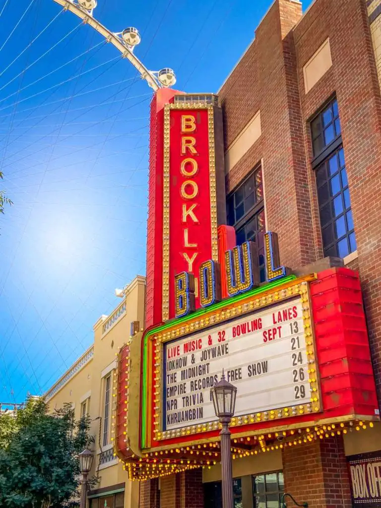 brooklyn bowl at the linq promenade