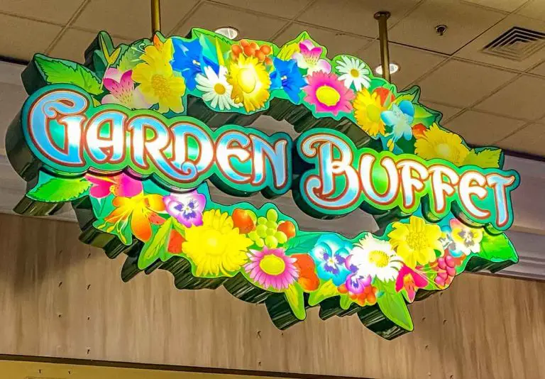 Las Vegas Buffets Currently Open in 2024 (Buffets Open!)