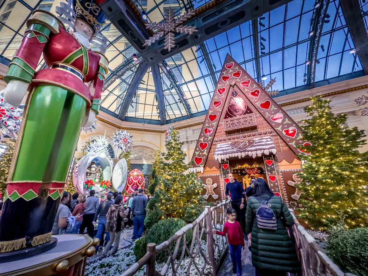 Large gingerbread house during Christmas 2022 at the Bellagio Consevatory