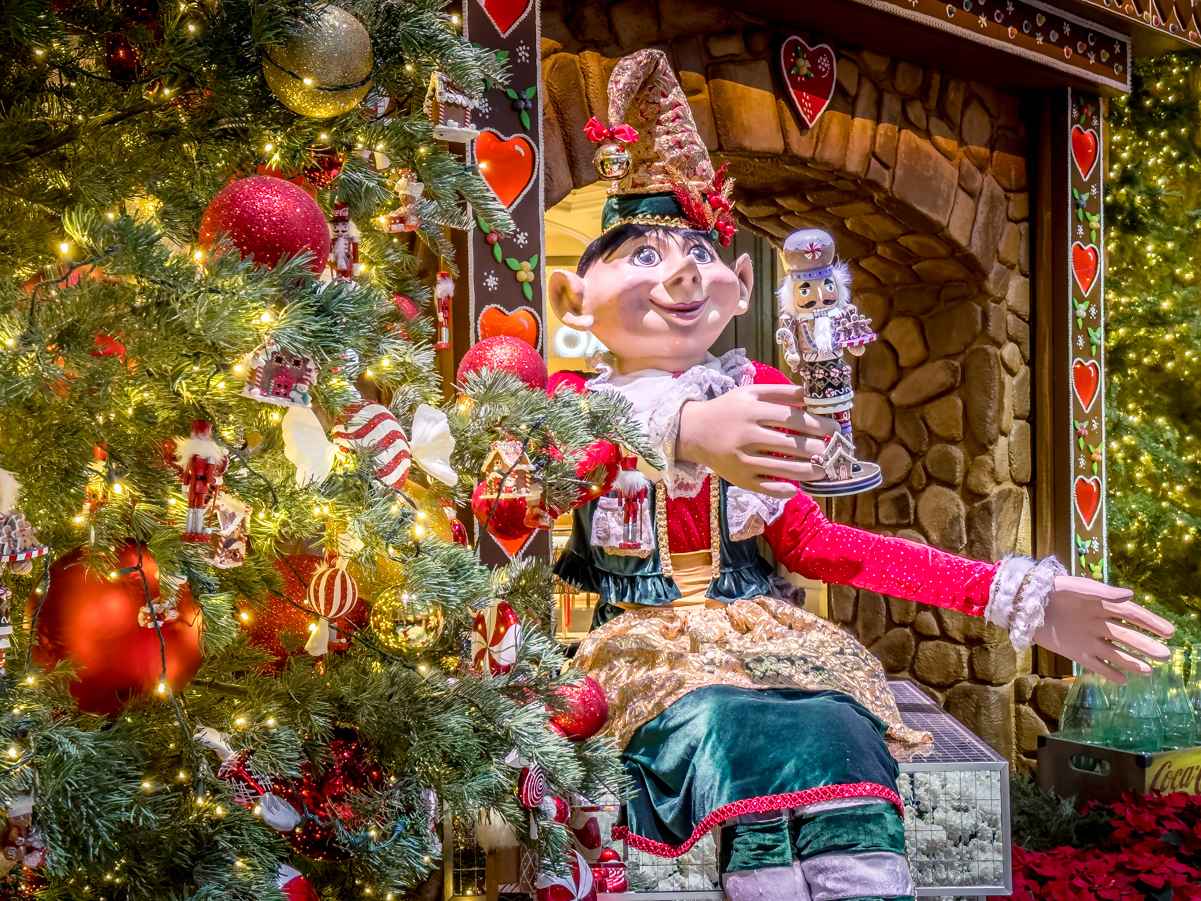 Elves make gingerbread cookies in their workshop, Bellagio Conservatory, Christmas, 2022