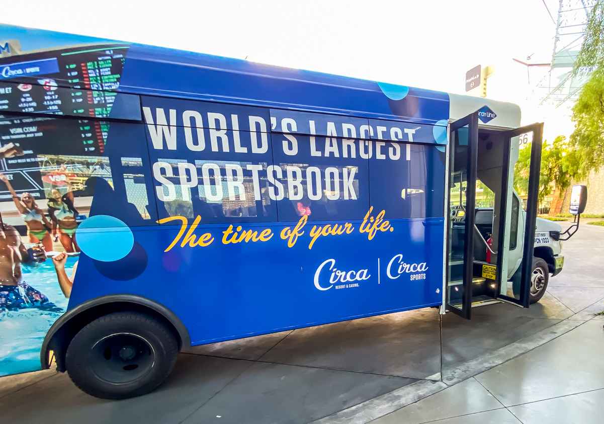 Does Caesars Palace Have an Airport Shuttle? (Answered) 2 Caesars Palace Airport Shuttles