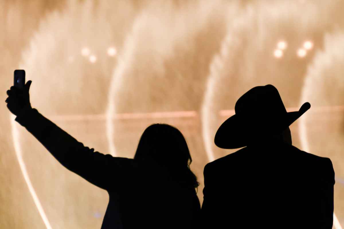 What is Cowboy Christmas in Las Vegas? (Don't Miss It!) 7 Cowboy Christmas Autograph Sessions