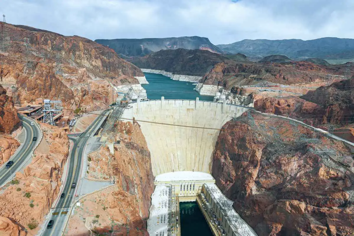 Tour the Hoover Dam in December